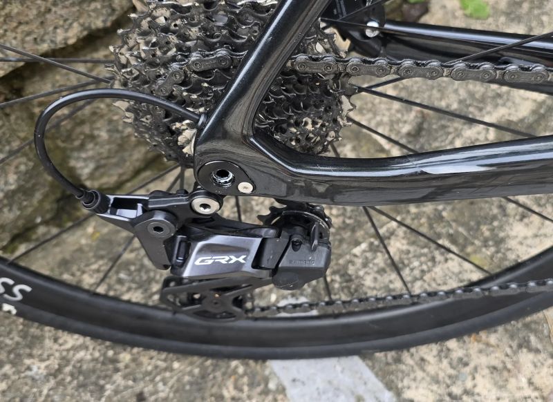 Prodej kola Yoeleo R12