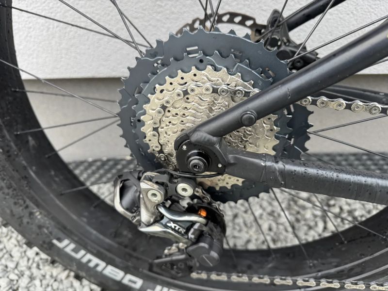 Rock machine Avalanche e-70