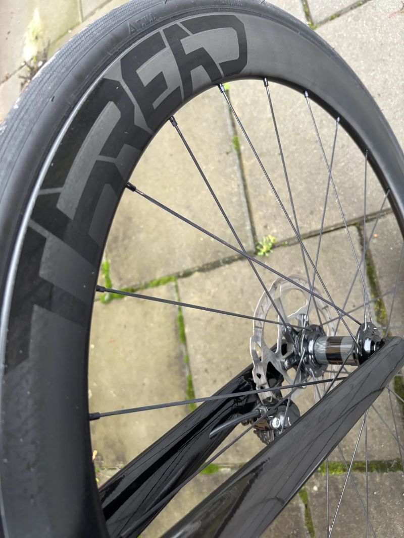 Prodám silniční kolo BMC Teammachine 2023