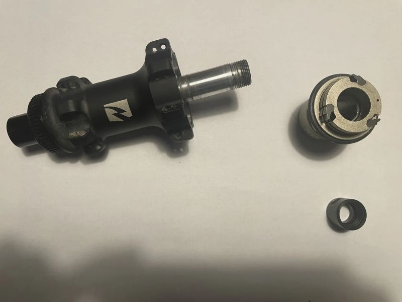 Zadní náboj SUN RINGLE SRC 28d XD orech