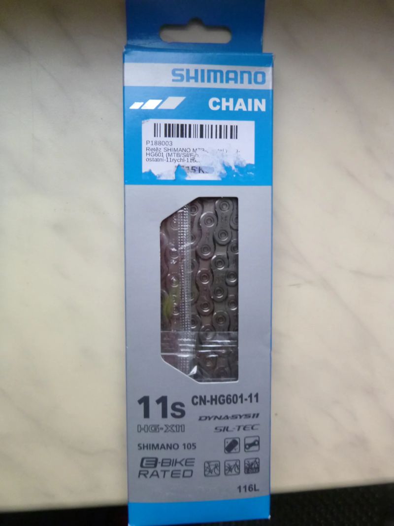 Shimano CN - HG601-11 s čepem - Nový