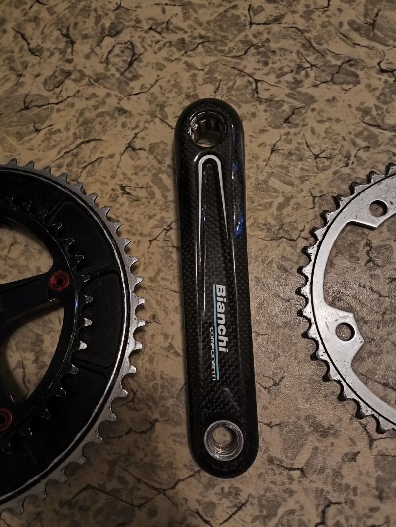 Kliky silniční Bianchi carbon ISIS 172.5mm 10s