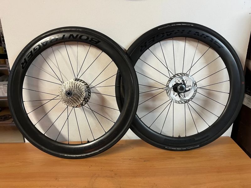 Bontrager- karbonová vysoká kola 50 mm