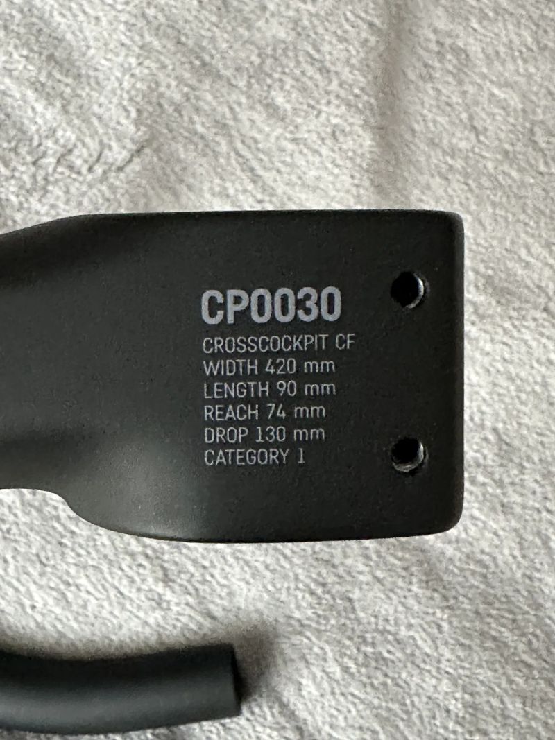 Karbonový kokpit Canyon + příslušenství