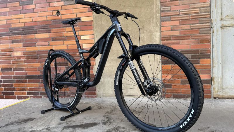 Focus Jam 6.8 Diamondblack