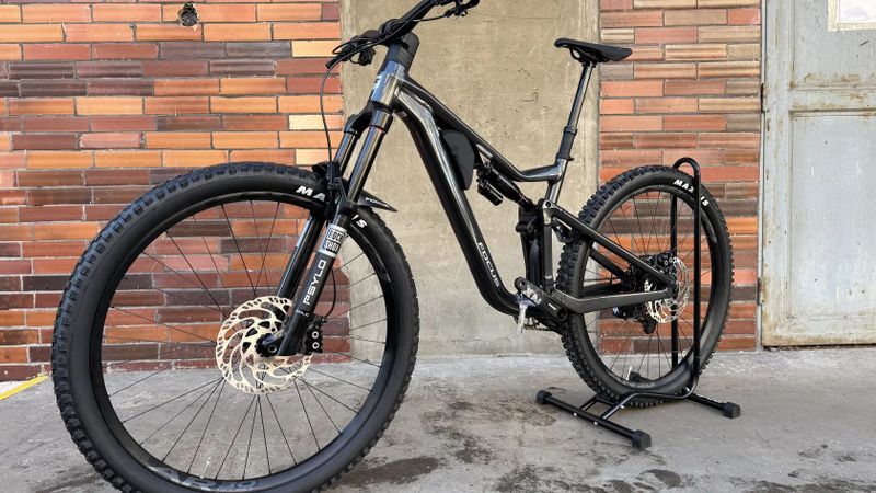 Focus Jam 6.8 Diamondblack