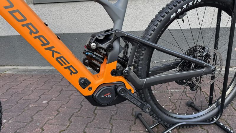 Nové elektrokolo Mondraker Crafty Carbon S