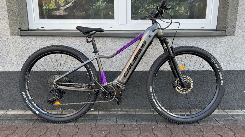 Crussis E-Fionna 9.10