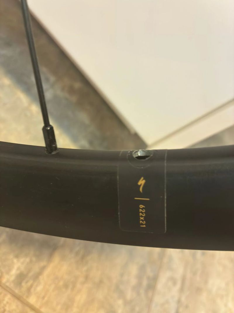 Specialized kola 29 palců na gravela