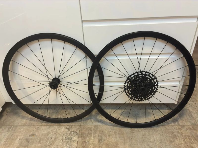 Specialized kola 29 palců na gravela