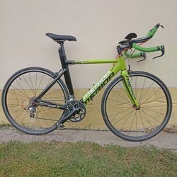 Merida Warp 9 včetně náhradních řidítek TT bar Vision.