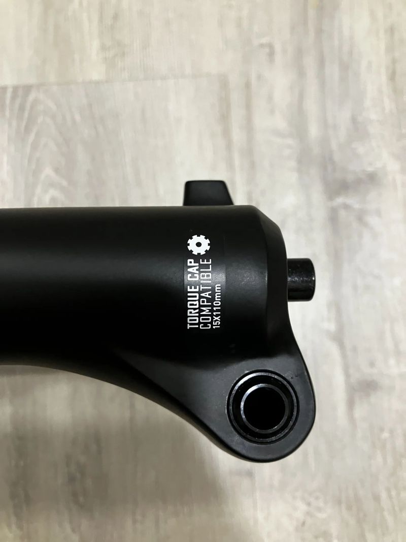 Zánovní Vidlice Rockshox 35 Gold RL 29” 140 mm - TOP STAV, TOP CENA