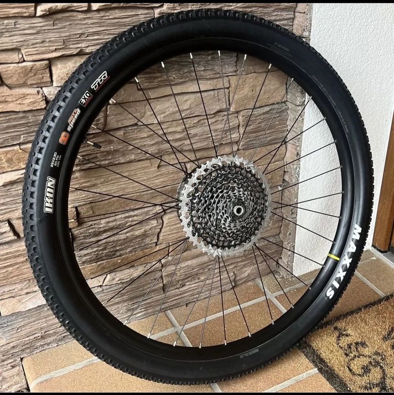 Zapletena kola Mavic