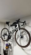 Canyon Endurance CF Di2 LN