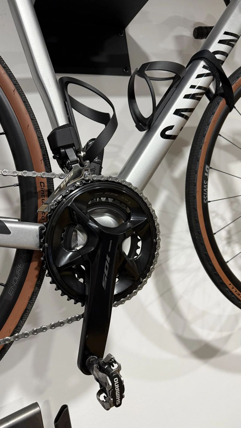 Canyon Endurance CF Di2 LN