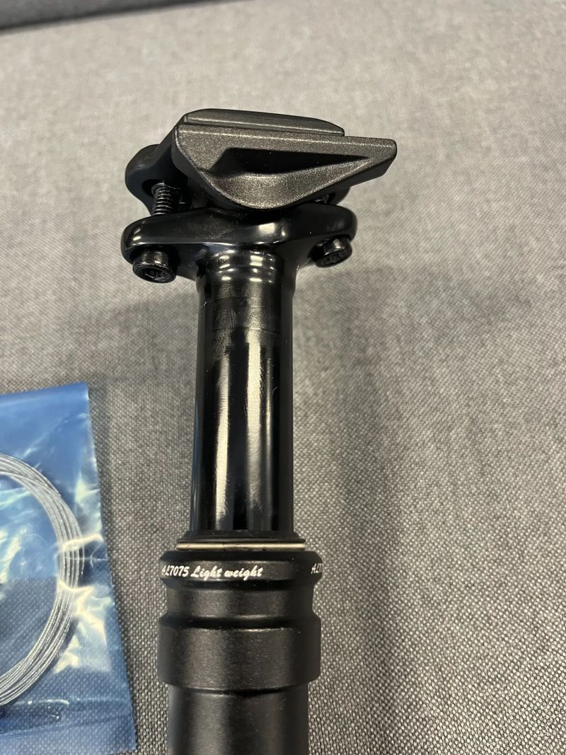 Zamluveno Gravel teleskop X-fusion Manic Dropper