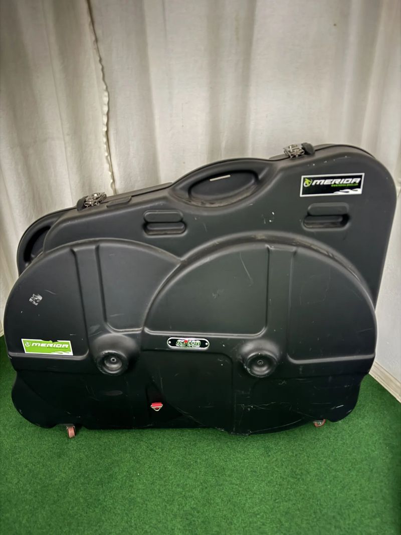 Přepravní kufr na kolo 