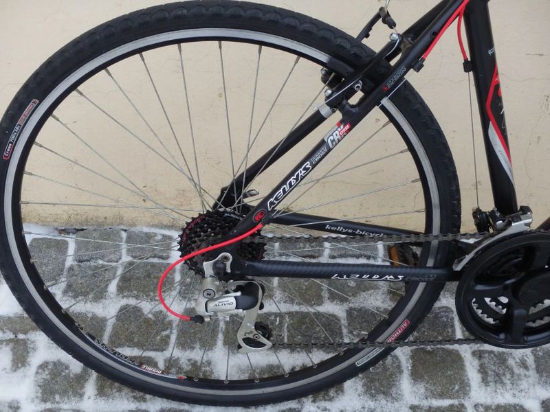 trekingové kolo Kellys Axis 28", rám 19", Alivio, po servisu, pro výšku 170-180cm + DÁREK