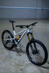 Commencal Clash 2024
