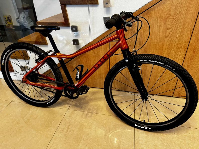 Dětské kolo Rascal 24" – oranžové, 7 rychlostí, TOP stav