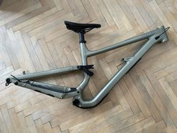 Rám Specialized Status 2 (DH) velikost S3