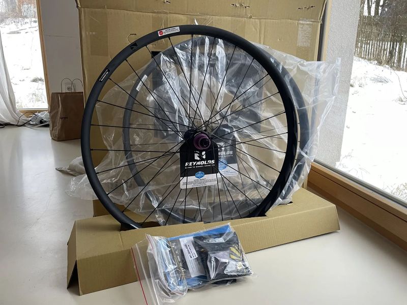 Reynolds Blacklabel 327 Trail Expert