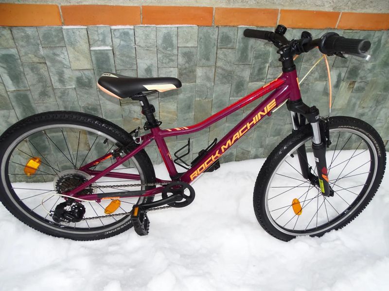 Rock Machine Catherine 24"