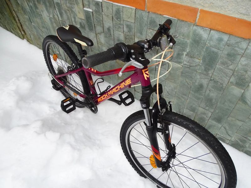 Rock Machine Catherine 24"