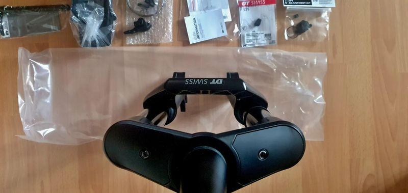 Predam novu odpruzenu vidlu DT Swiss F535 ONE 29" 150mm Boost 15x110mm