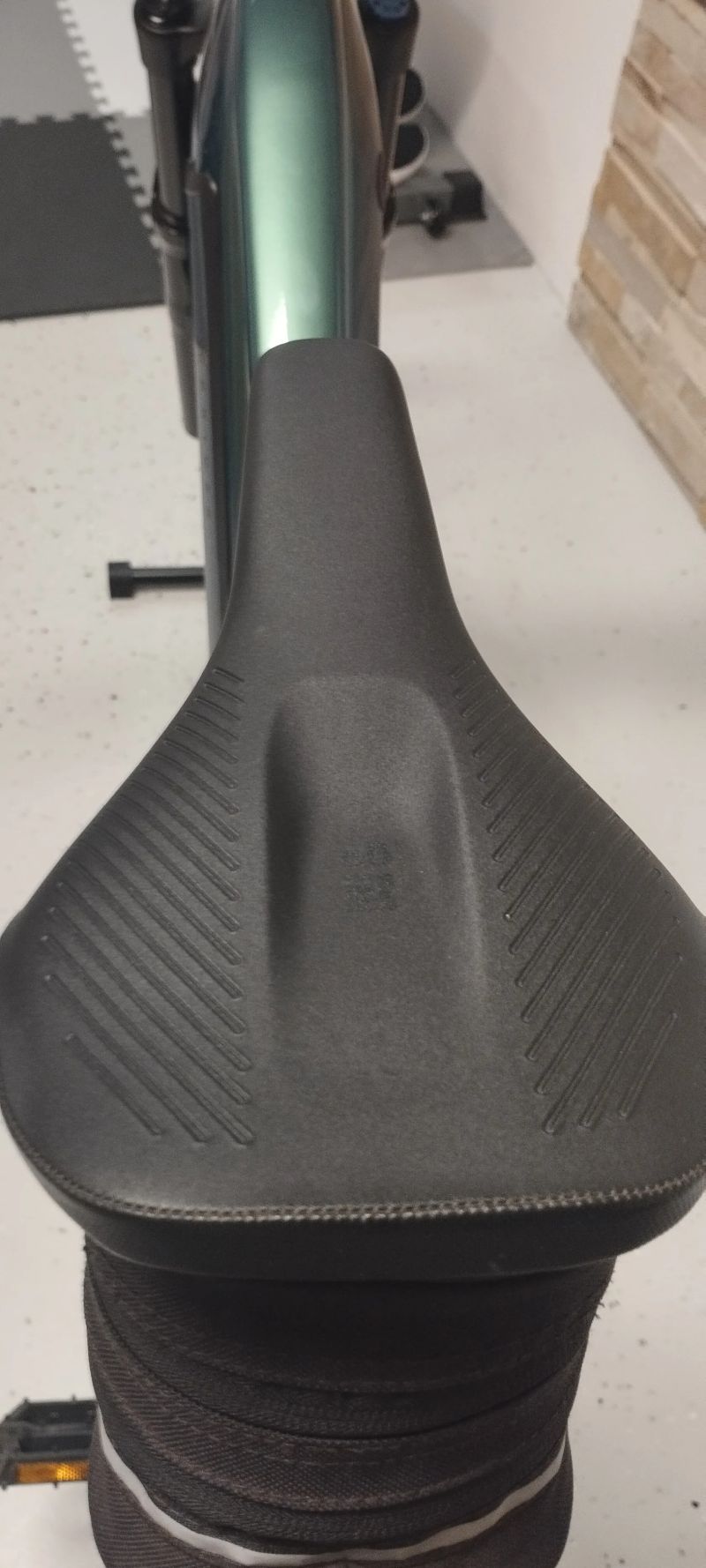 Rockrider Expl 700, 29" v záruce 