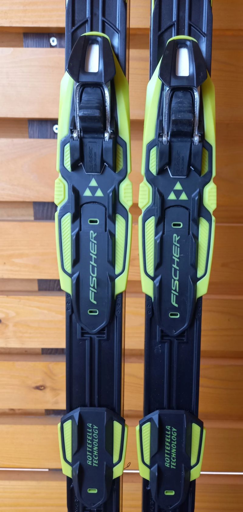 BĚŽKY FISCHER RCS CLASSIC PLUS pro hmotnost 75-90kg - NOVÉ