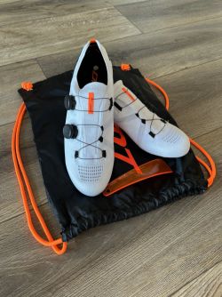 Silniční tretry DMT KR0 vel. 44,5 