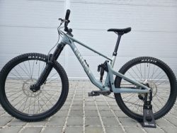 GHOST Riot AM CF Pro Carbon 2025 29″ velikost M / RockShox ZEB / Shimano XT / Trail / Enduro / nové