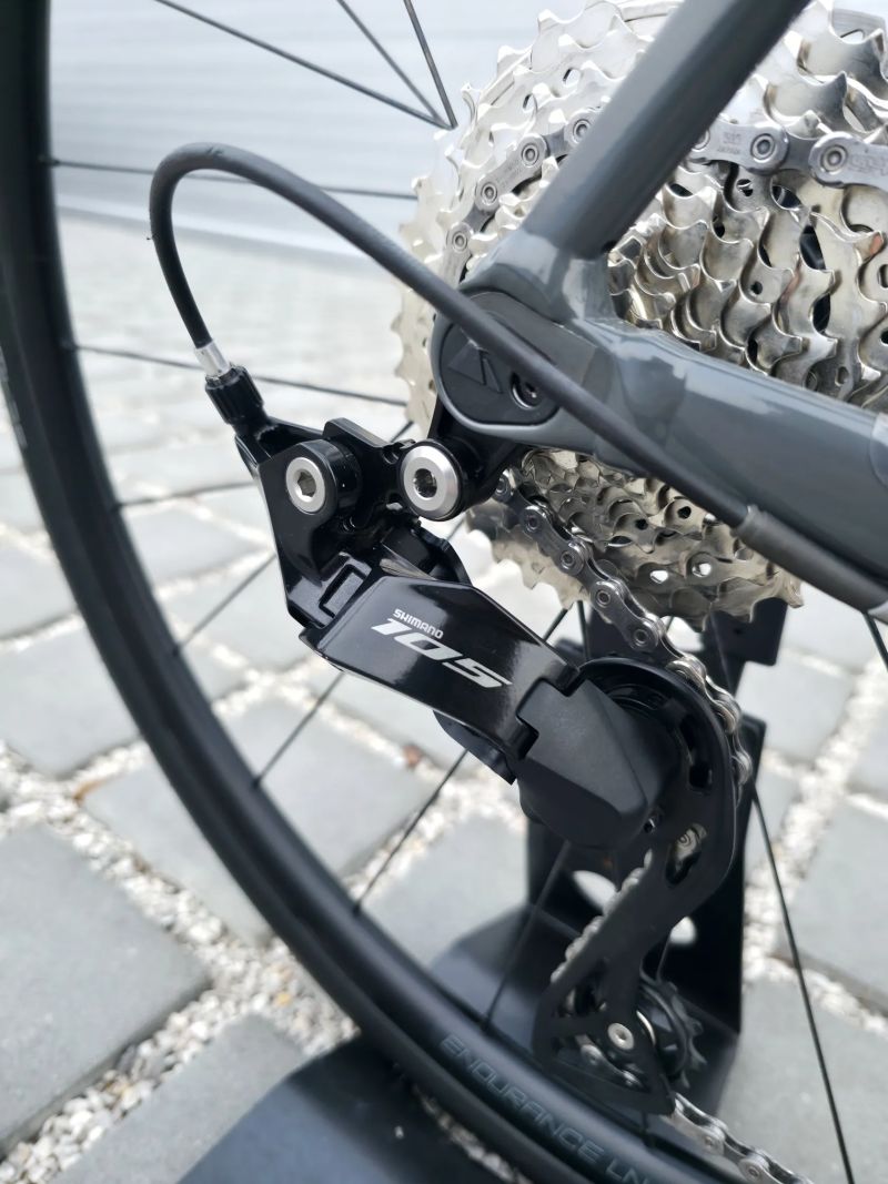 Canyon Endurance AL 6 - 2024 - Shimano 105 – velikost XL / Shinano 105 2x12 / Top stav