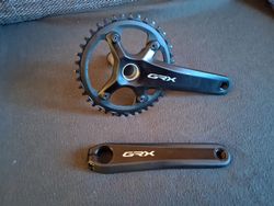 Kliky Shimano GRX 820, délka 175 mm