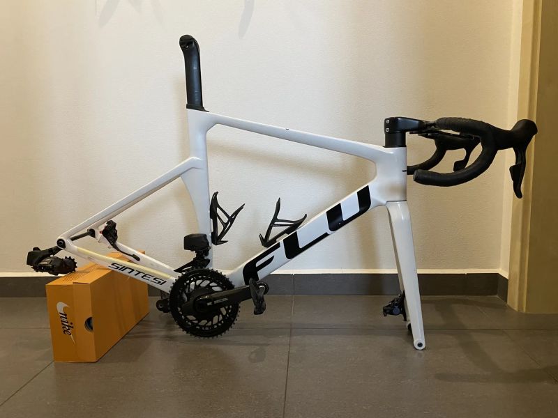 Sintesi FLU road aero