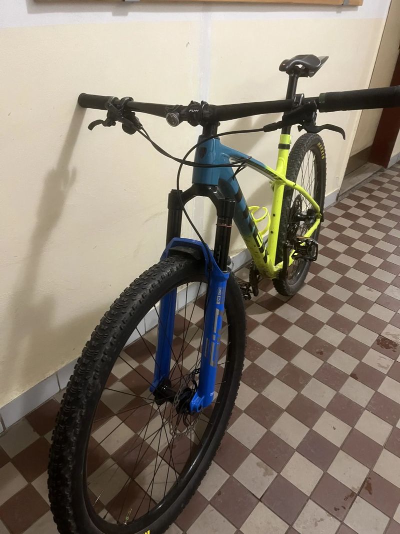 Trek X caliber 9