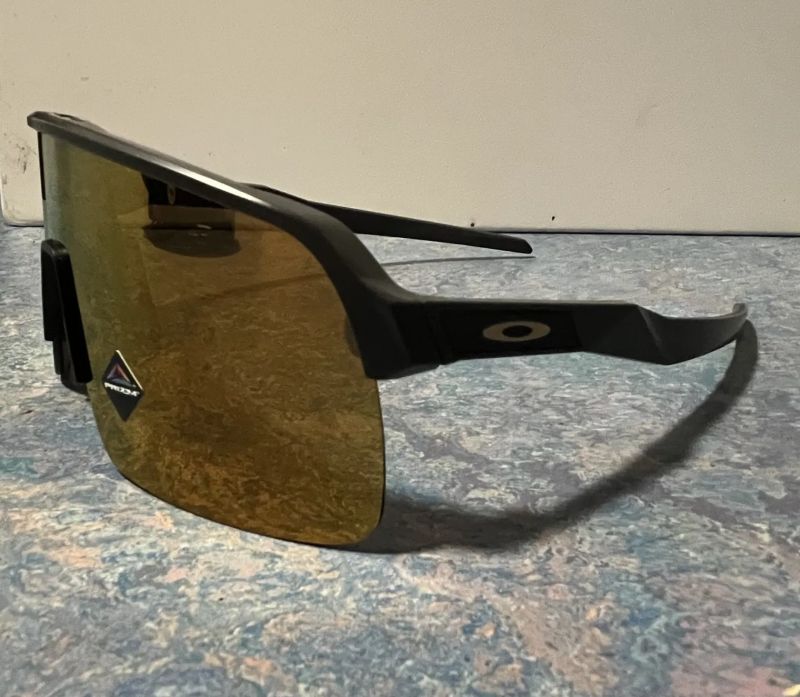 Prodám kombo! MET trenta mips⛑️+ oakley sutro lite🕶️