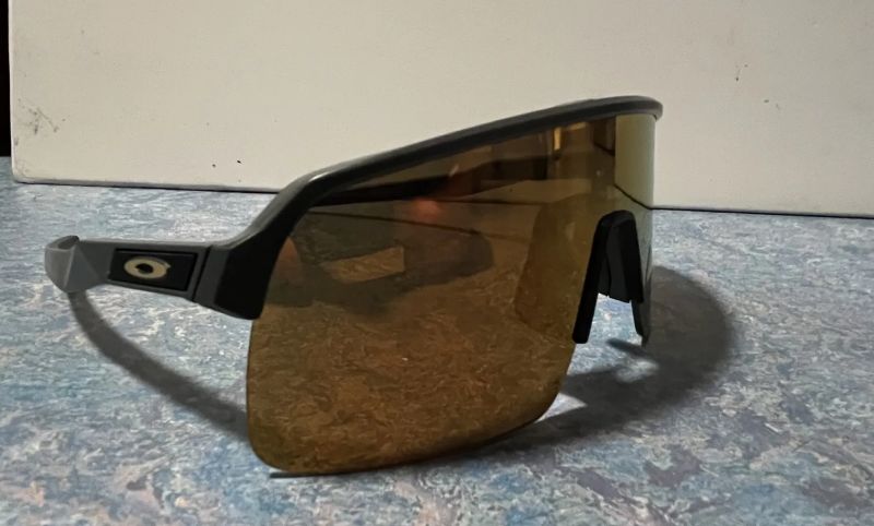 Prodám kombo! MET trenta mips⛑️+ oakley sutro lite🕶️