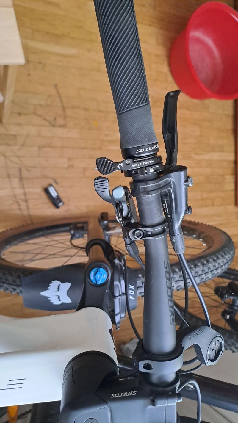 Wolft Tooth vertikalni packa na teleskopku