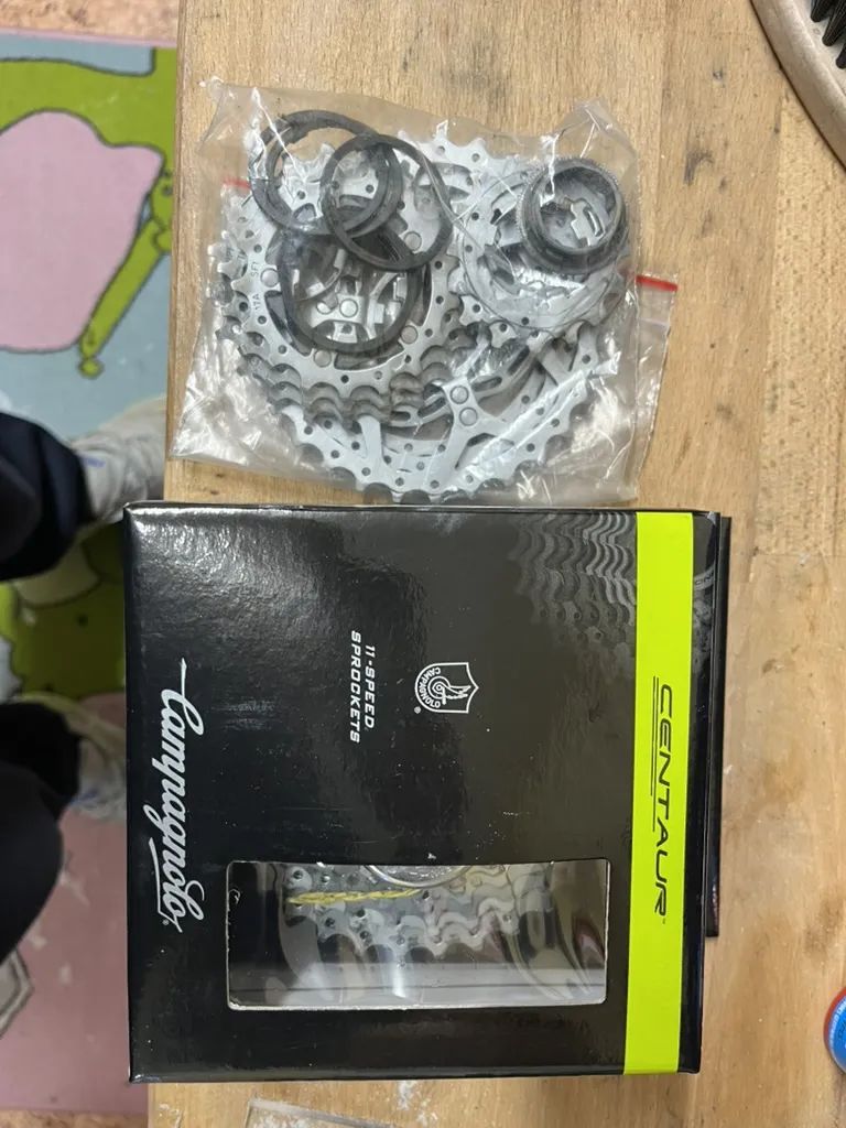 Prodám, silniční karbonové kolo Cube