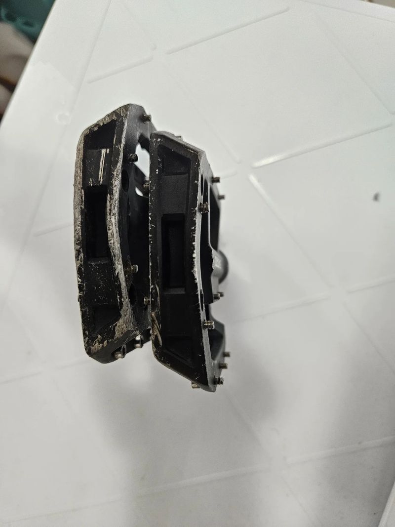 Pedály Shimano PD-GR500