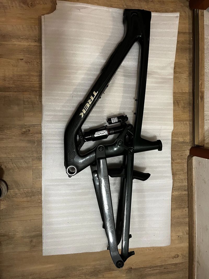 Trek Slash Gen6, velikost L