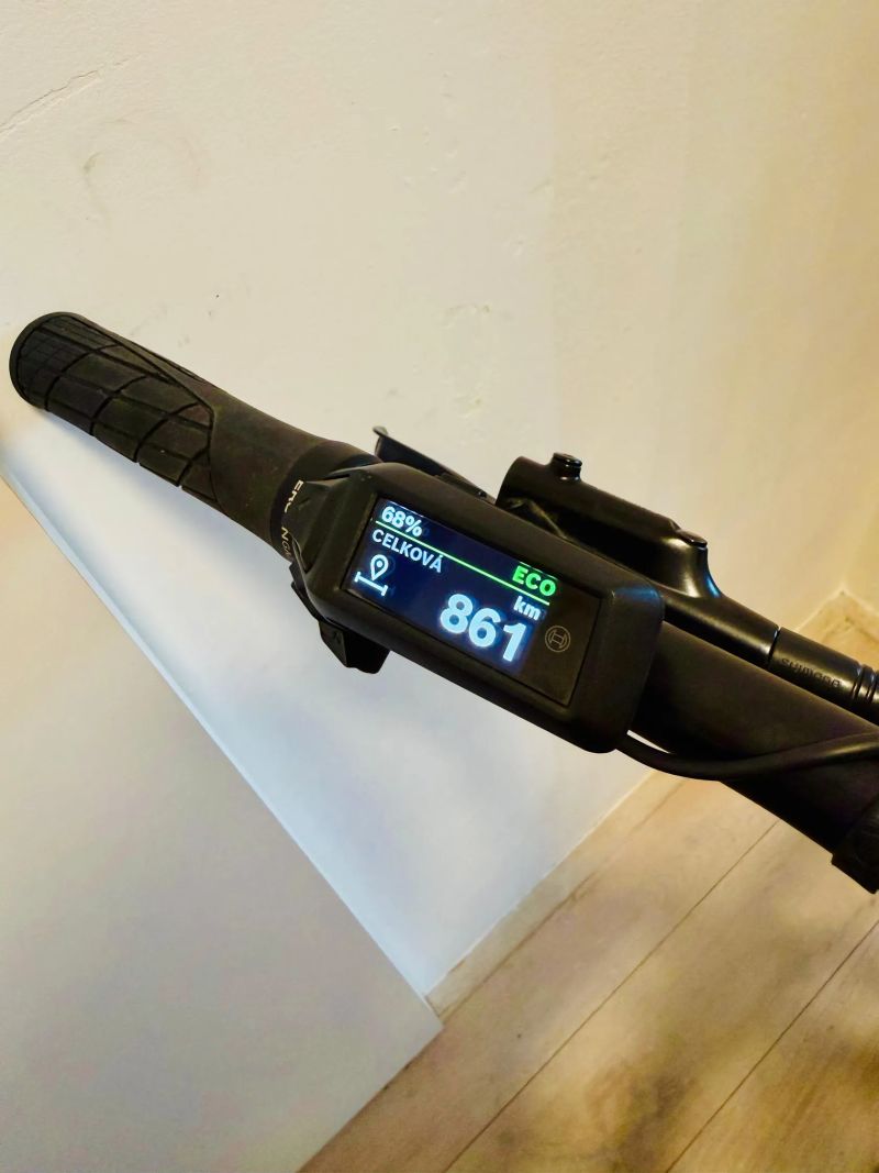 Cube Reaction hybrid performance 625 29 ( najeto 800km)