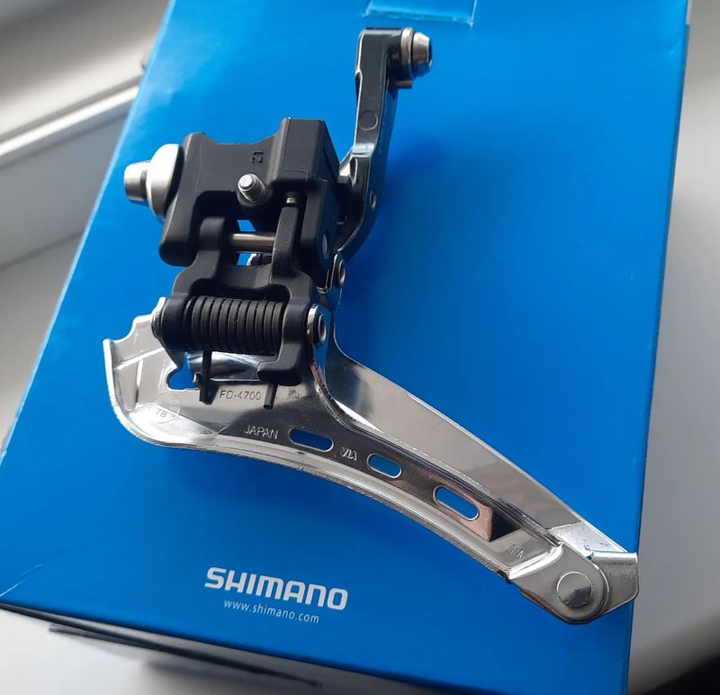 Shimano přesmykač FD-4700 2x10