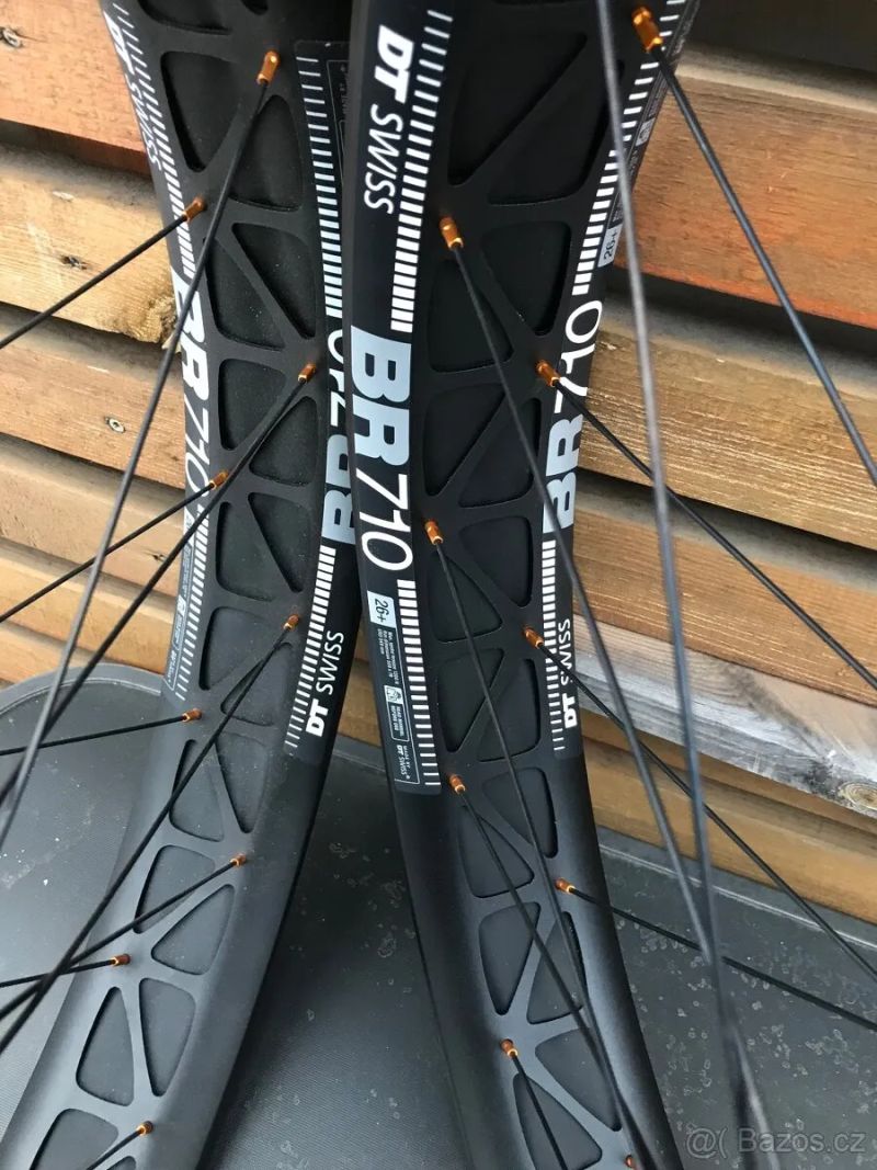 DT Swiss FAT zapletená kola BR710