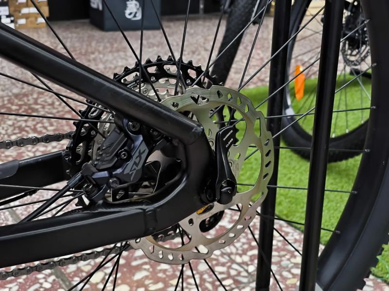 Najeto 50-100km, CTM SCROLL AM Pro 29, vel. M, FOX 36 Kashima, Shimano XT