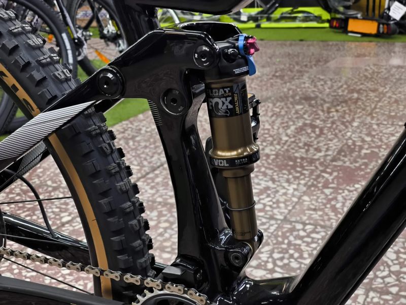 !!NOVÝ!! Raymon FullRay 150 10.0, karbon, Sram GX, Fox 36, vel. S