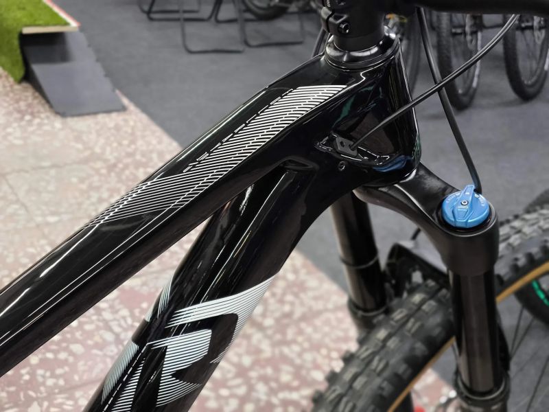 !!NOVÝ!! Raymon FullRay 150 10.0, karbon, Sram GX, Fox 36, vel. S