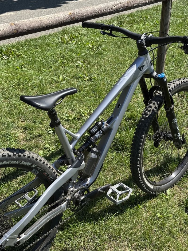 YT Jeffsy 29 core 2 nejeté